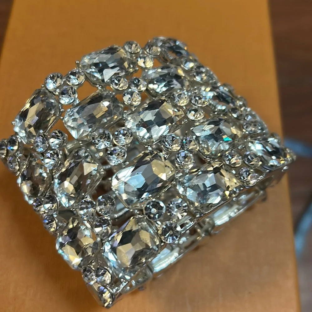 📌 📍 Wide Wedding Bridal Crystal Rhinestone Stretch‎ Chunky Statement Bangle B…